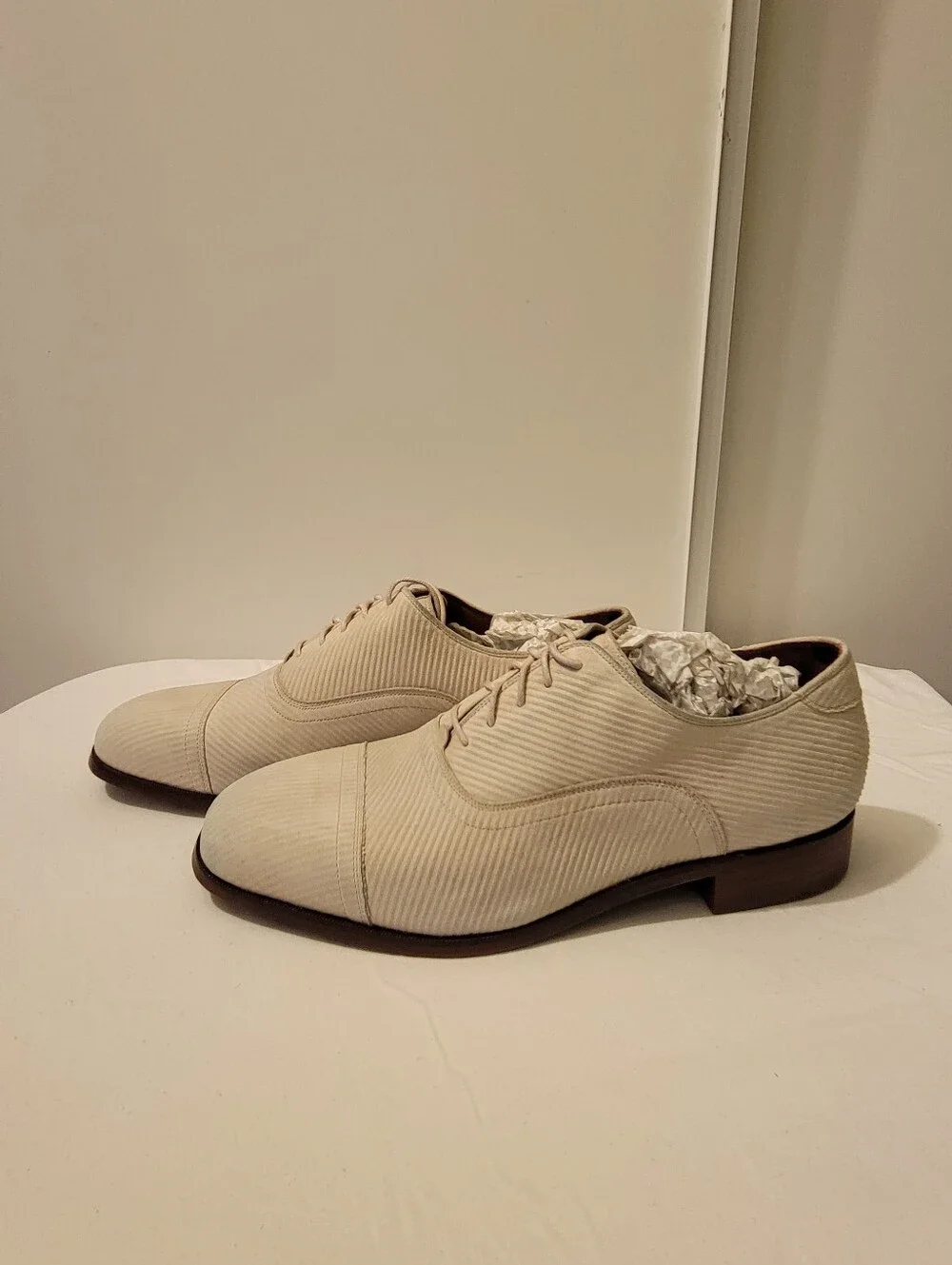 rare Florsheim by Duckie Brown white textured canvas or seersucker cap-toe oxfor Florsheim by Duckie Brown Leather Dress Shoes for Men for  main image 2